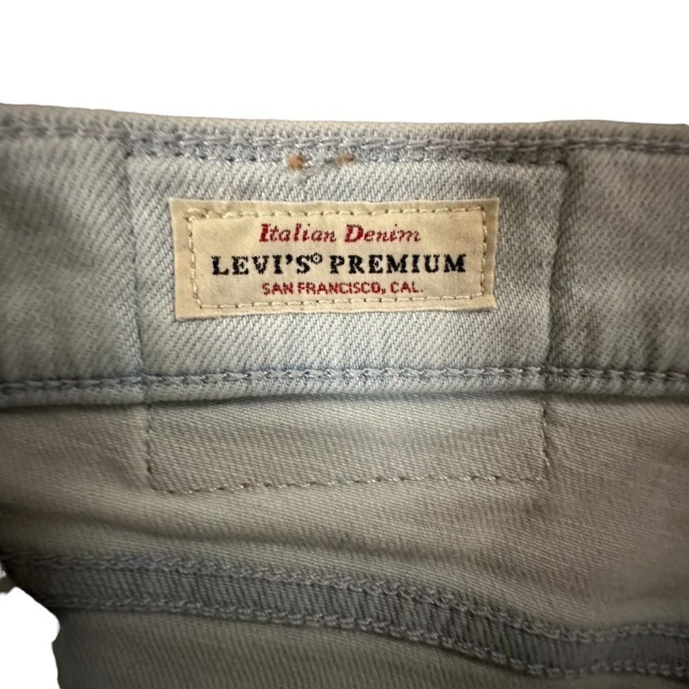 Levi’s ~ Women’s light wash Mile High Super Skinny Jeans ~ size 28/32 - Picture 7 of 12
